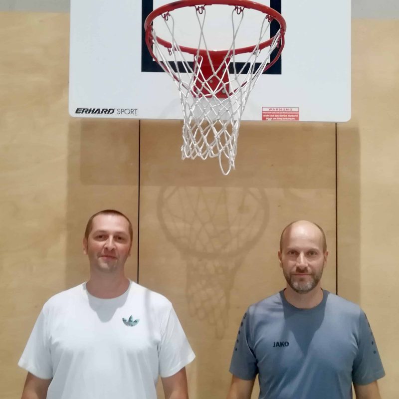 ESC Höchstadt Basketball Trainer Andreas Müller und Alen Dizdarevic